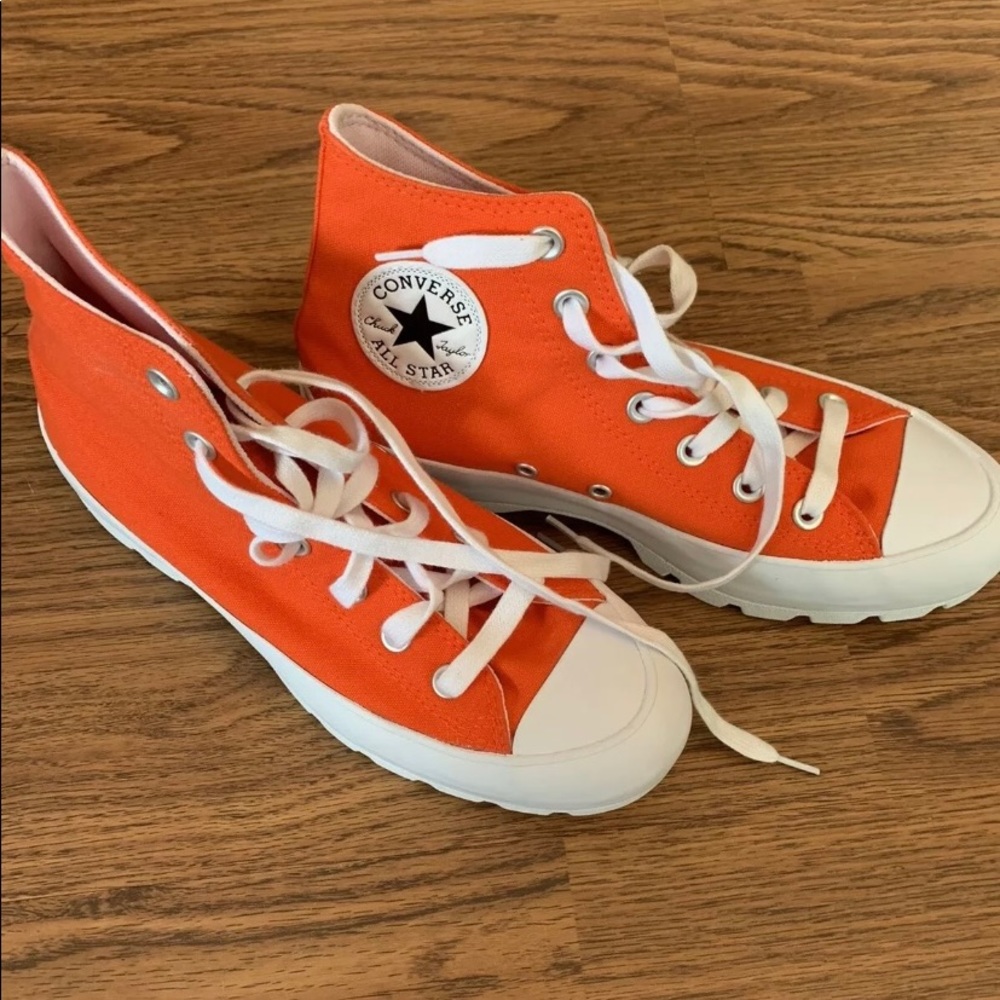 Converse All Star Lugged size 8 Orange